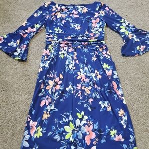 Womens size 6 floral dress